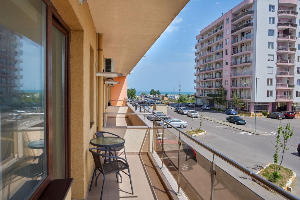 La Vida Loca Apartment Summerland, Mamaia (updated prices 2024)