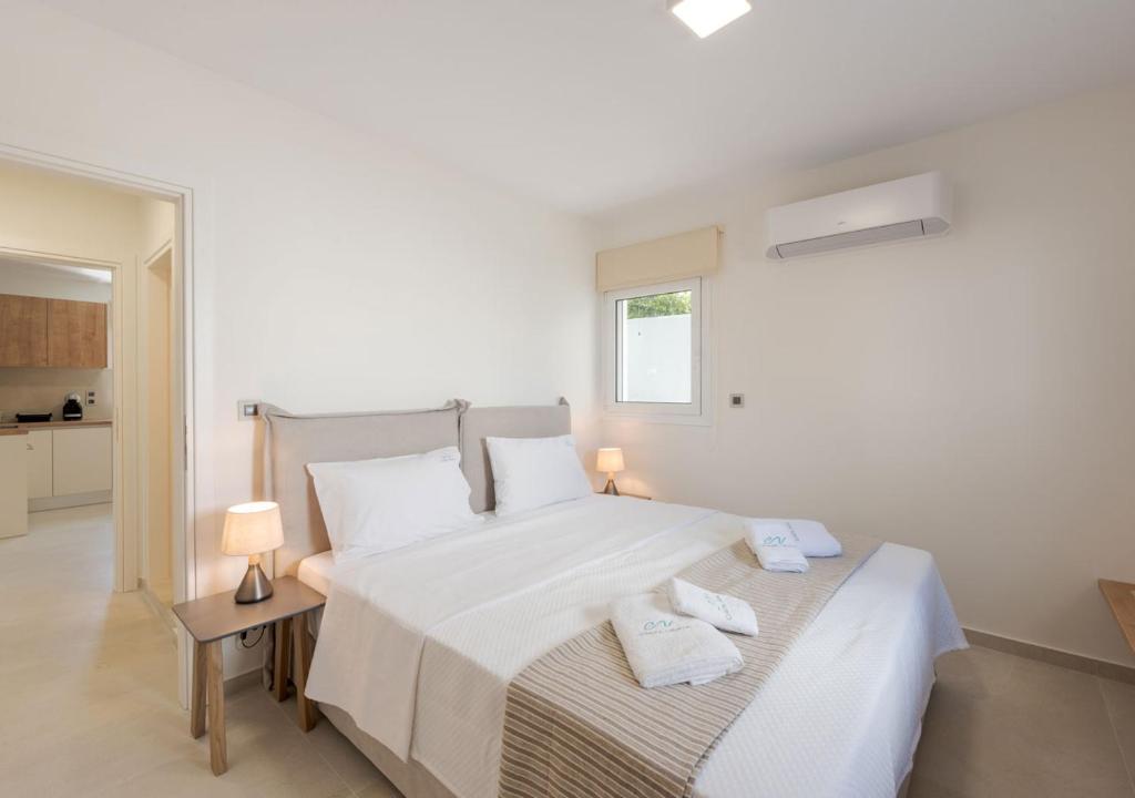 COSTA VASIA Seaside Suites and Apartments - 
