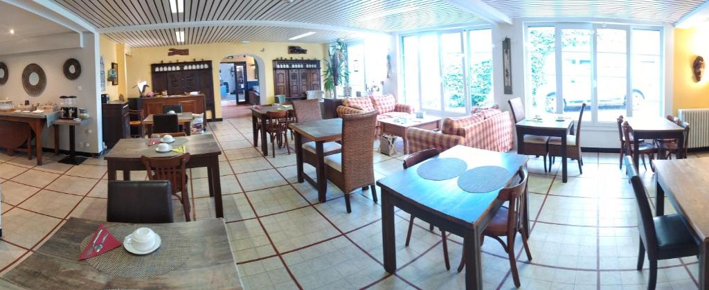 Restaurace v ubytování Hôtel-Relais De Trefeuntec