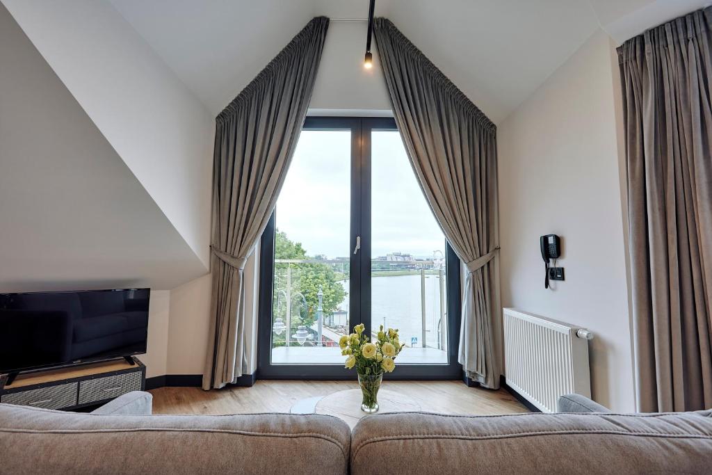 The Bridge Suites Hotel - Resim 41