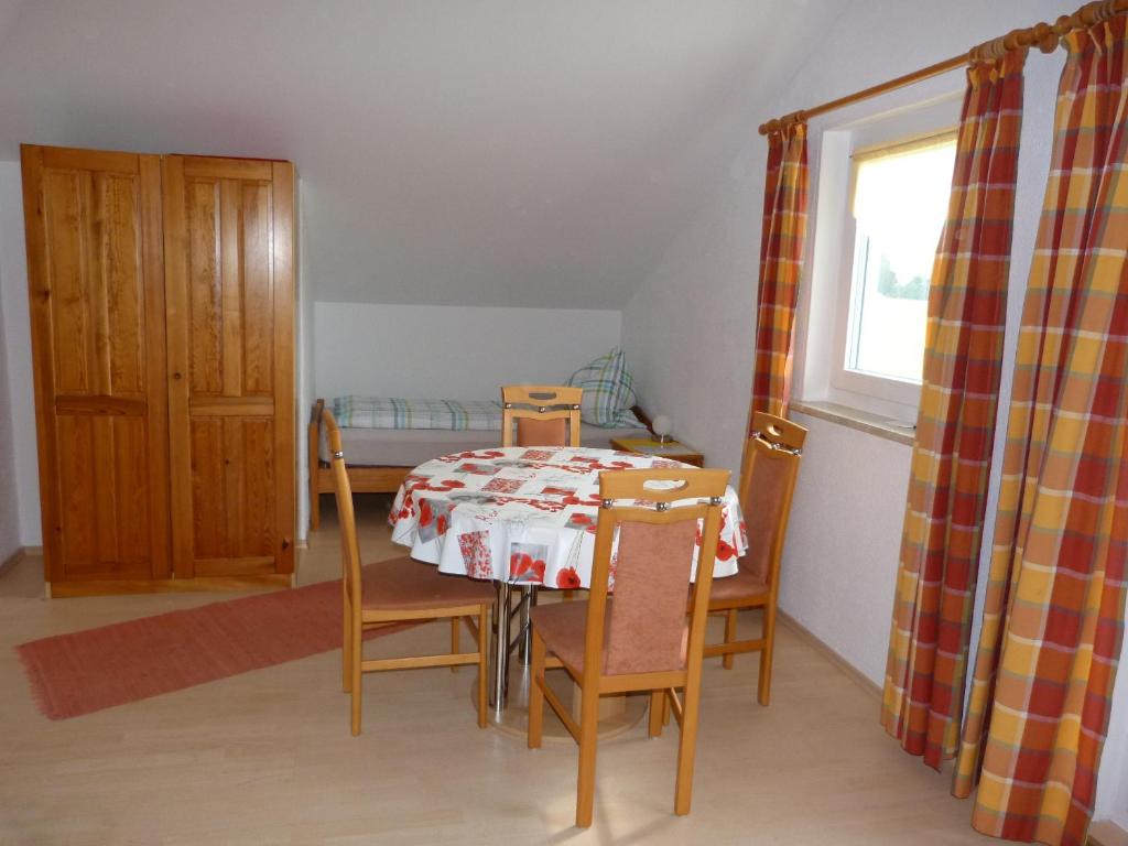 Fotografie z fotogalerie ubytování Ferienwohnung Spachtholz v destinaci Waldmünchen