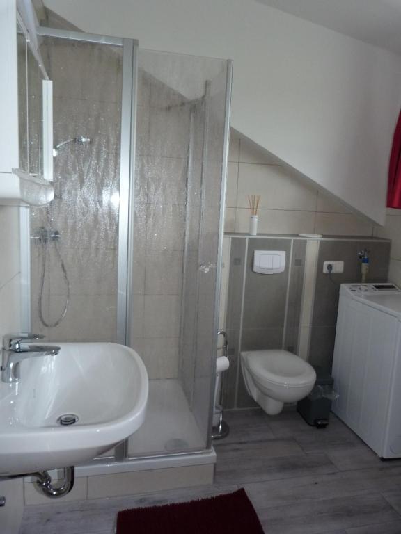 Koupelna v ubytování Ferienwohnung Spachtholz