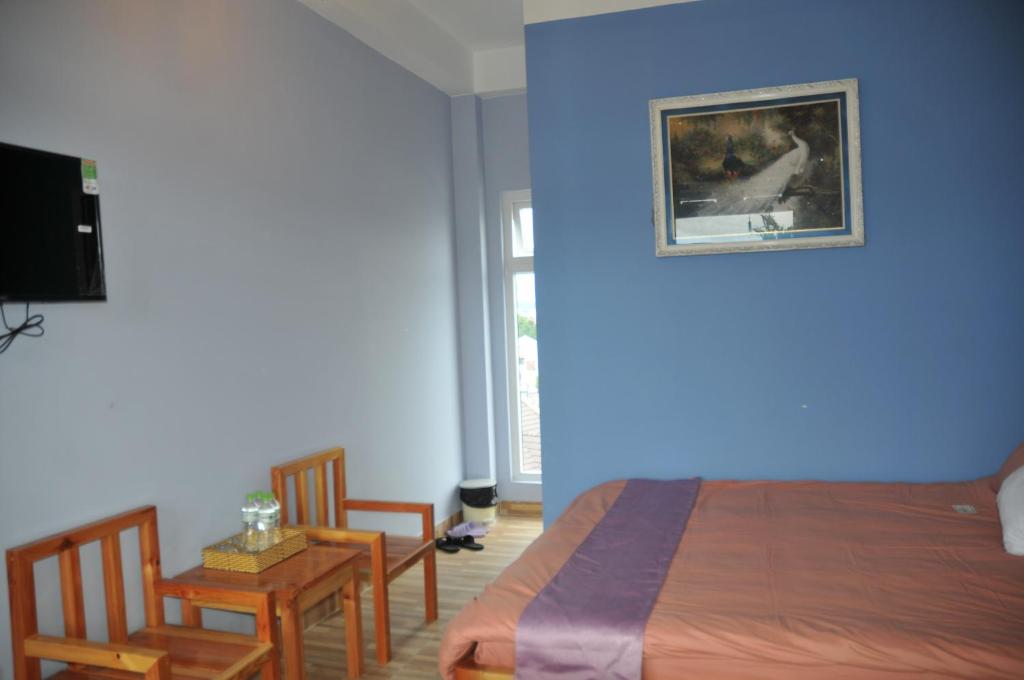 Televiisor ja/või meelelahutuskeskus majutusasutuses Anh Trang Homestay