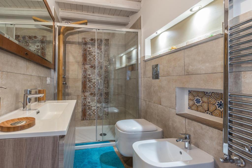 A bathroom at Gò Gò House 2 Casa Aprile