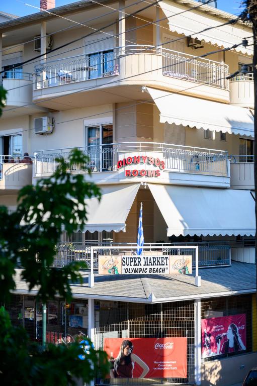 Budova, kde se aparthotel nachází