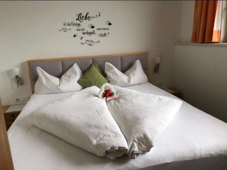Postel nebo postele na pokoji v ubytování Landhaus Granat