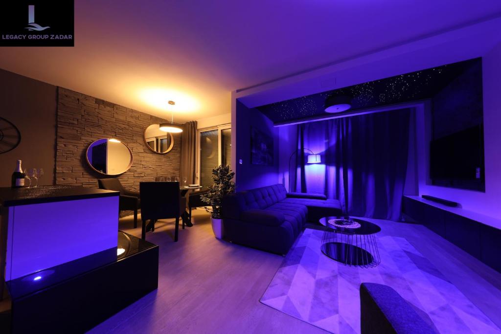 Posteľ alebo postele v izbe v ubytovaní Legacy Marine2 - Zadar, Luxury Suites