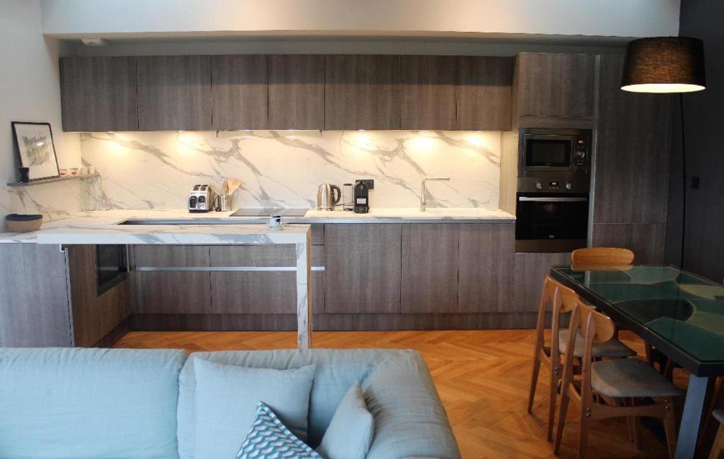 Burdigala Homes - Appart rue Minvielle tesisinde mutfak veya mini mutfak