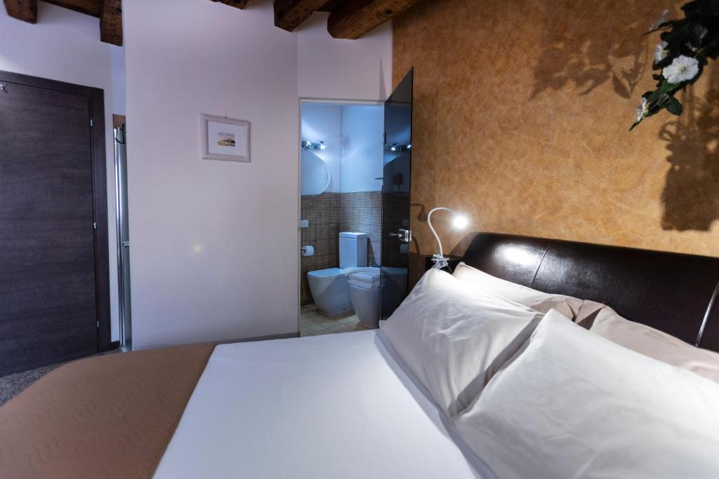 La Bella Verona Wine Suite - 3