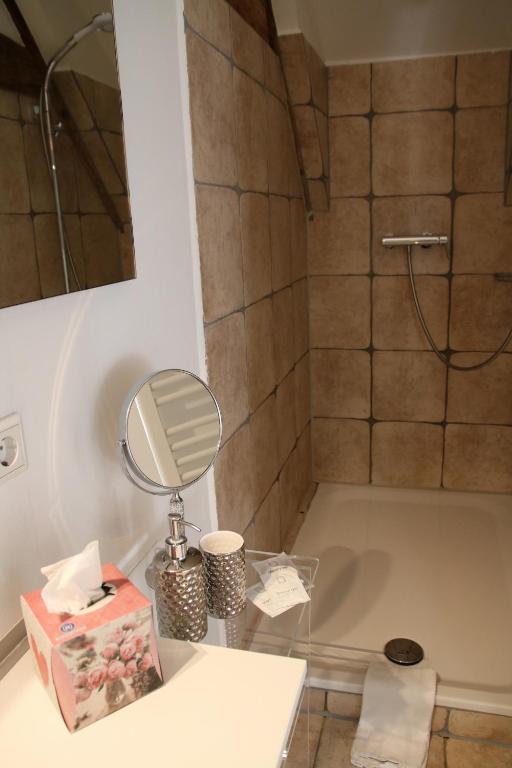 Koupelna v ubytování L'Ostello Altstadthotel