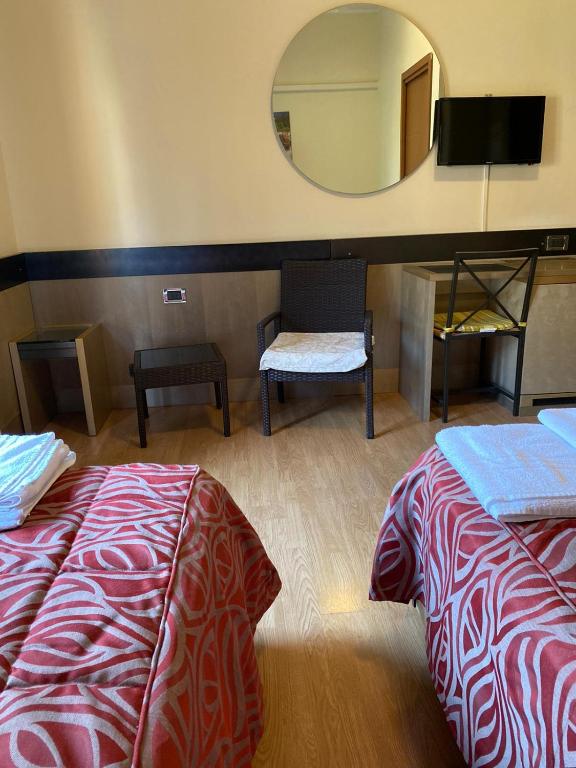 B&B Santa Monica - Double Or Twin Room With Balcony