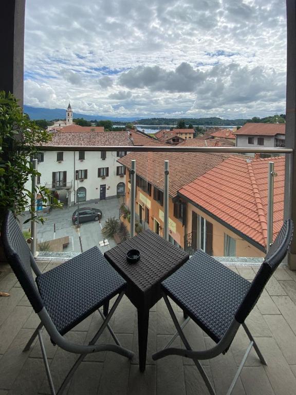 Nespecifikovaný výhled na hory nebo výhled na hory při pohledu z hotelu