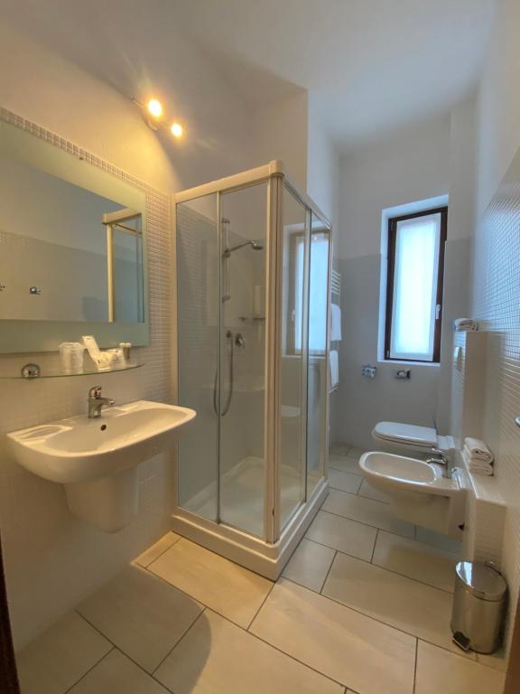 Koupelna v ubytování Hotel La Locanda