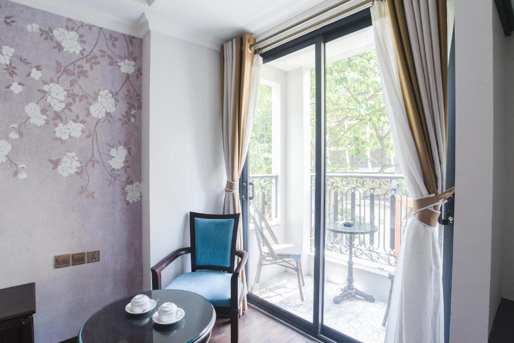 Golden Legend Boutique Hotel - 11