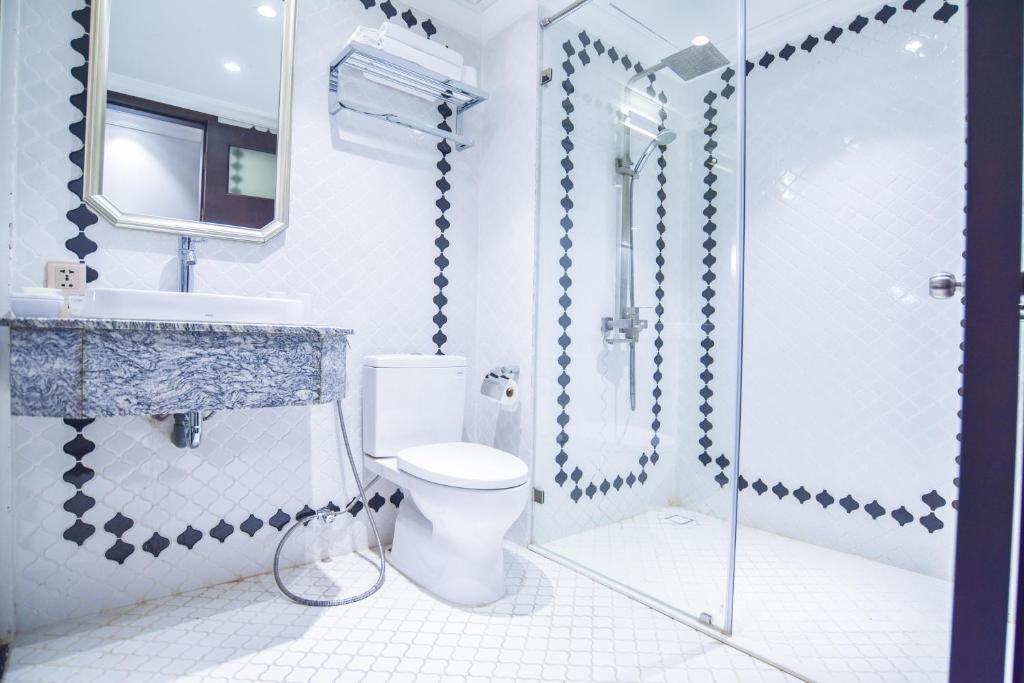 Golden Legend Boutique Hotel - 6