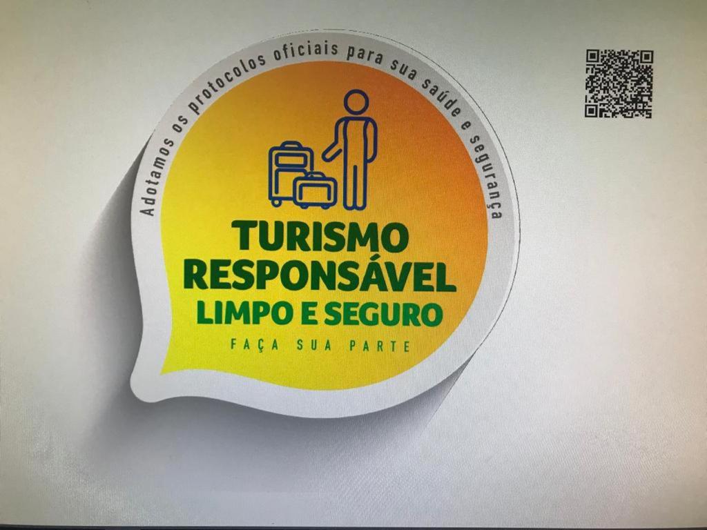 Um certificado, prêmio, placa ou outro documento exibido em Pousada do Almirante