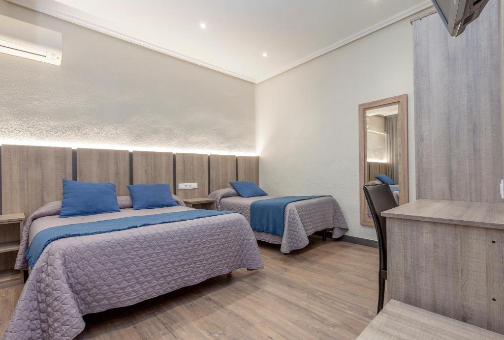 Hostal María Luisa - Resim 32