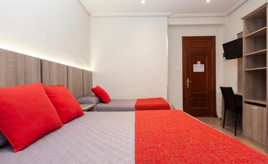 Hostal María Luisa - Resim 34