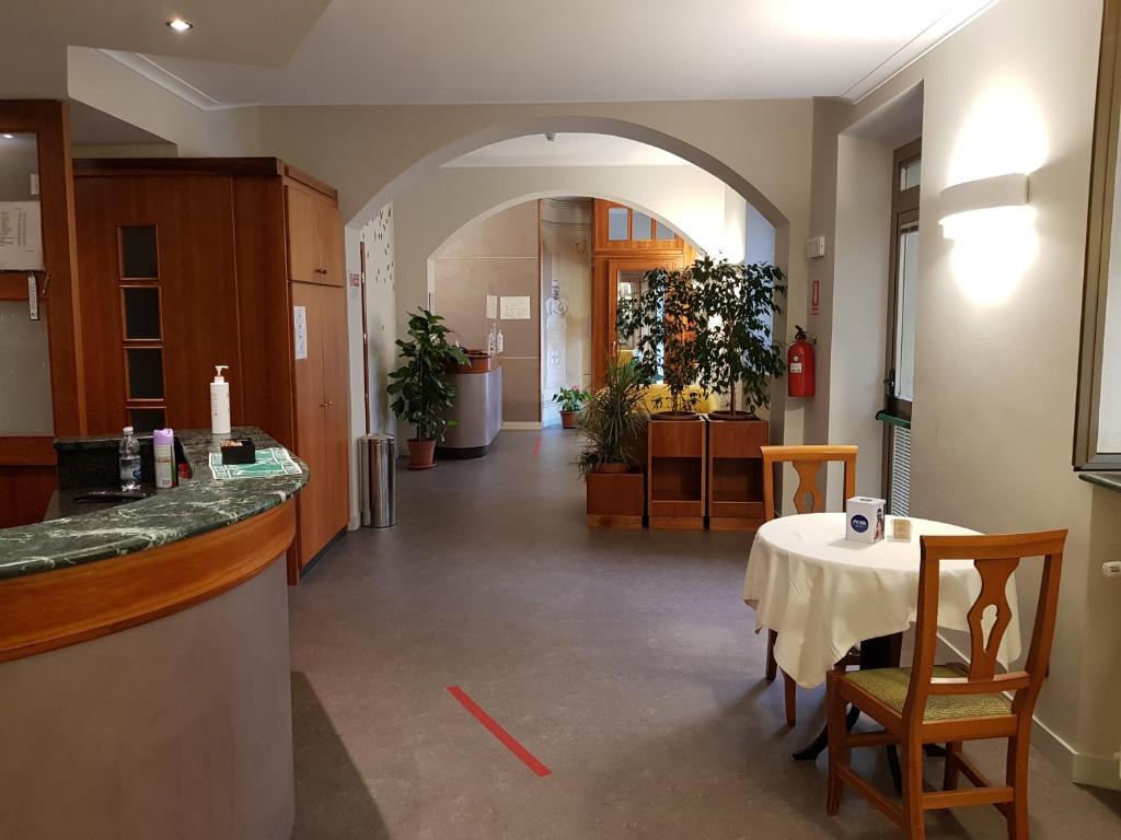 Fotografie z fotogalerie ubytování Hotel Cavour v destinaci Asti