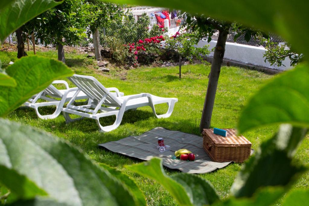 Vonkajšia záhrada v ubytovaní Puerta Bubión Apartamentos