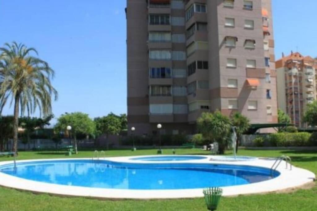 Bazén v ubytování Apartamento Turistico Galeno nebo v jeho okolí