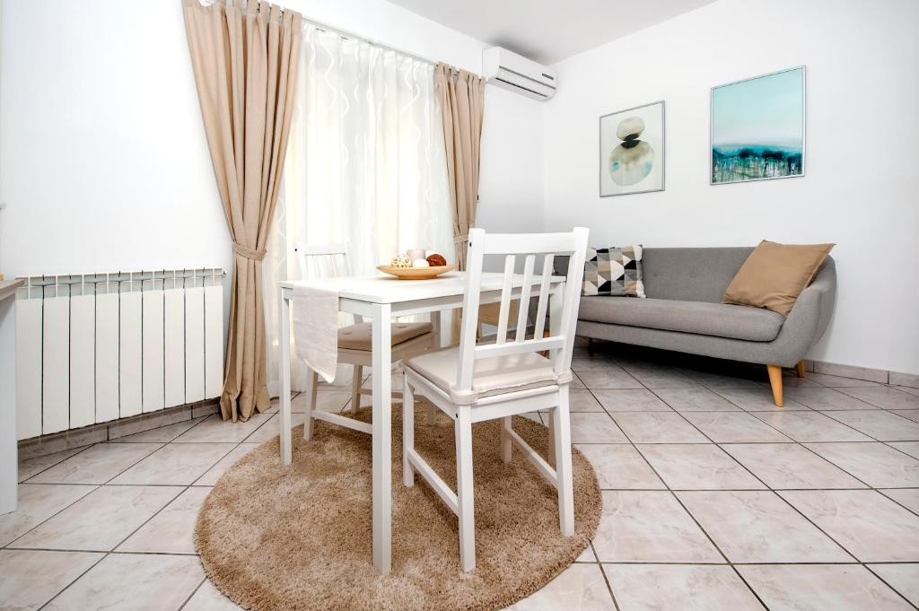 Apartments Anamarija - 19