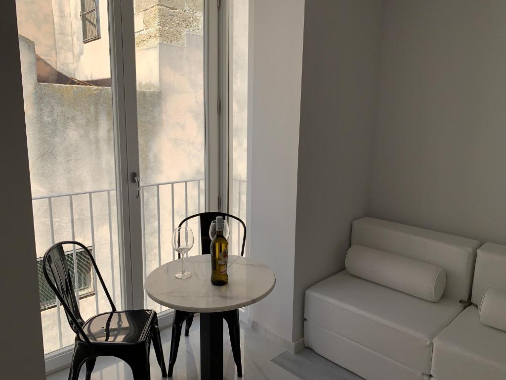 San Lorenzo Apartamentos y Suites - Apartment With Balcony