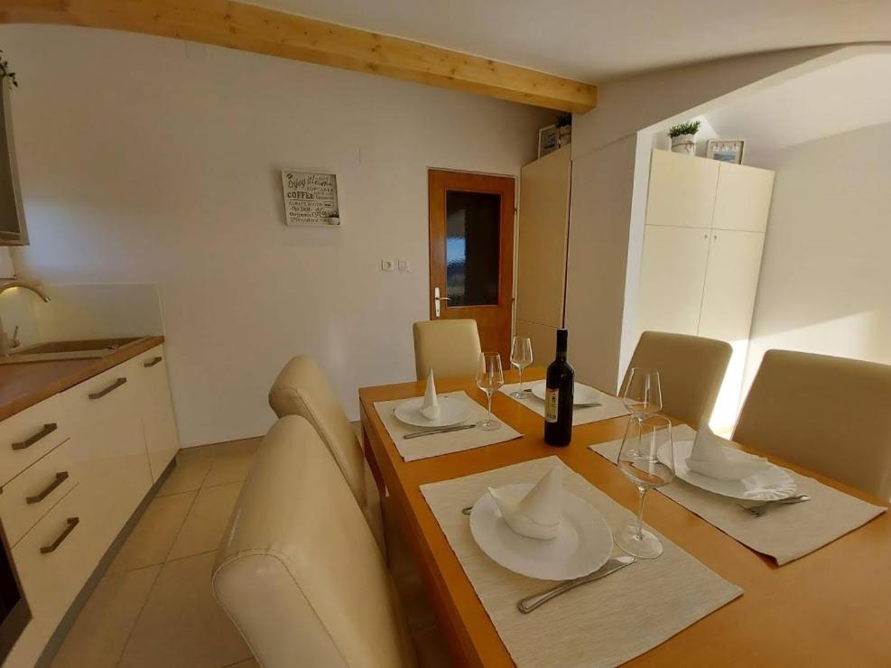 Posezení v ubytování Apartment D&D Grubišić
