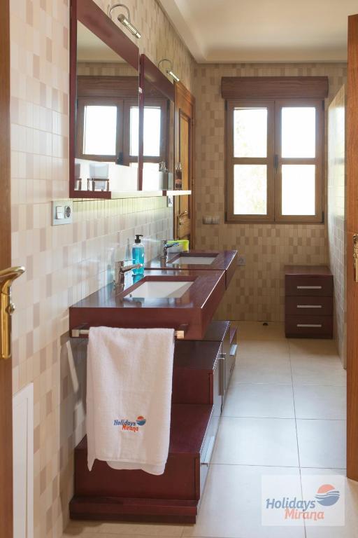 Fotografie z fotogalerie ubytování HOLIDAYS MIRANA v destinaci Yecla