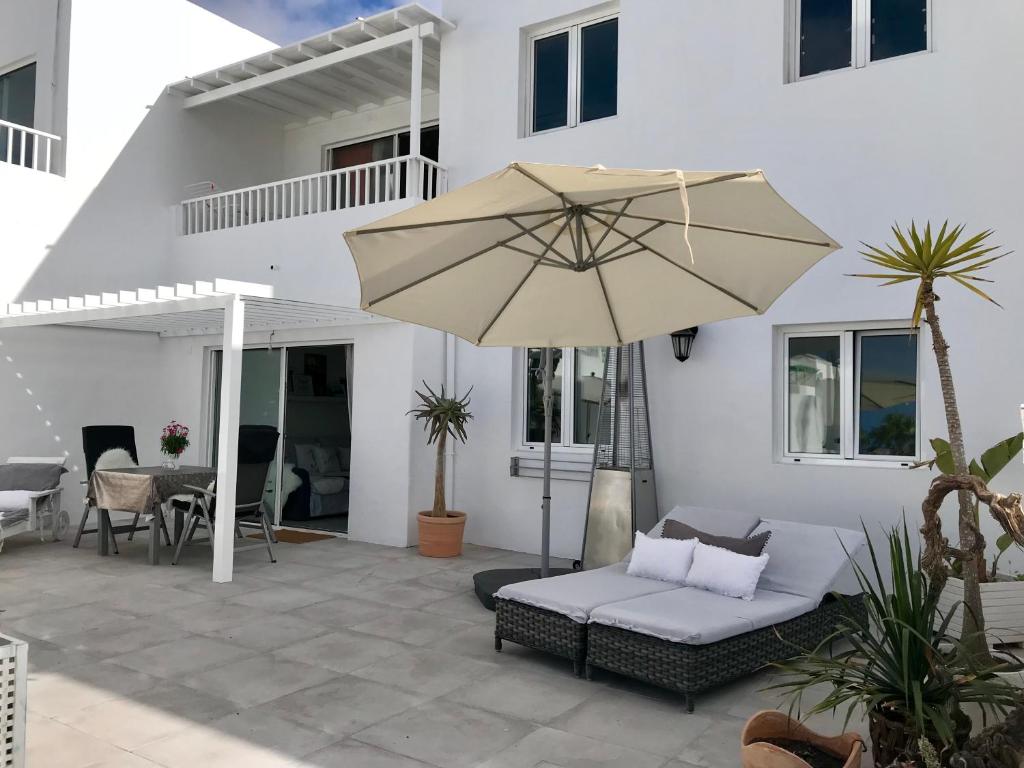 Apartamentos Romantic Casa Blanca en Costa Teguise, Lanzarote