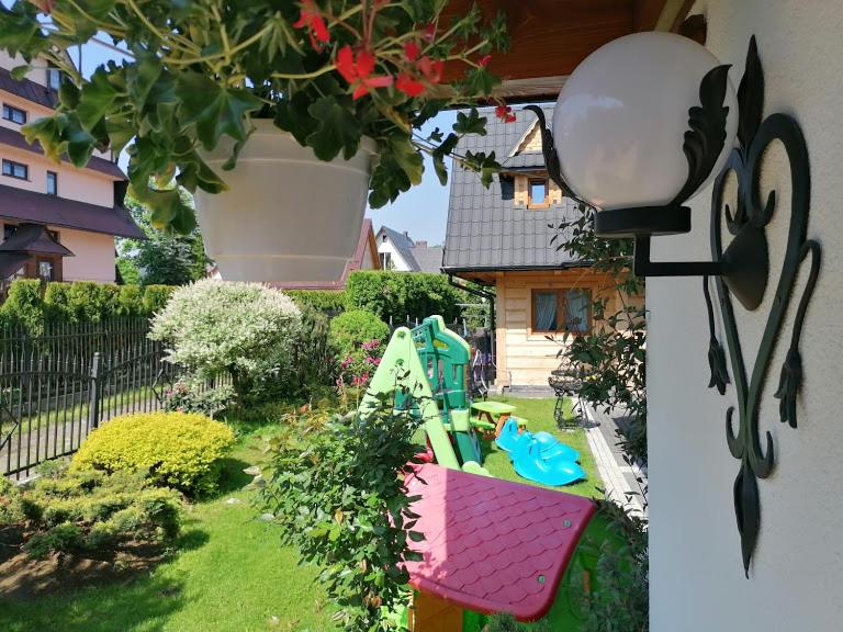 Vonkajšia záhrada v ubytovaní Domek Deluxe Resort Willa Adrian
