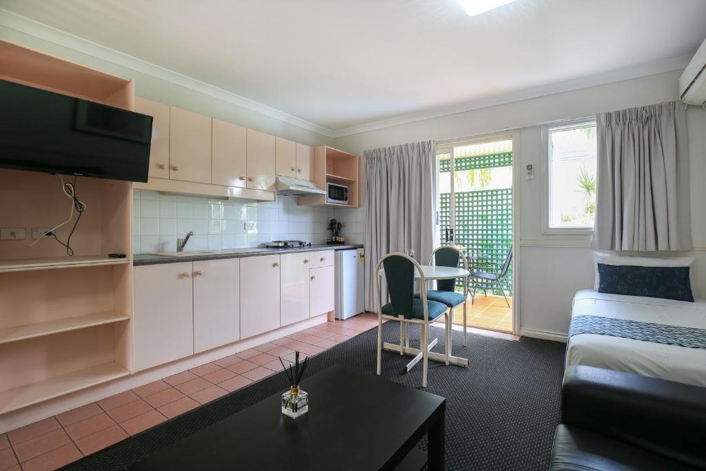 Toowong Central Motel Apartments - Resim 18