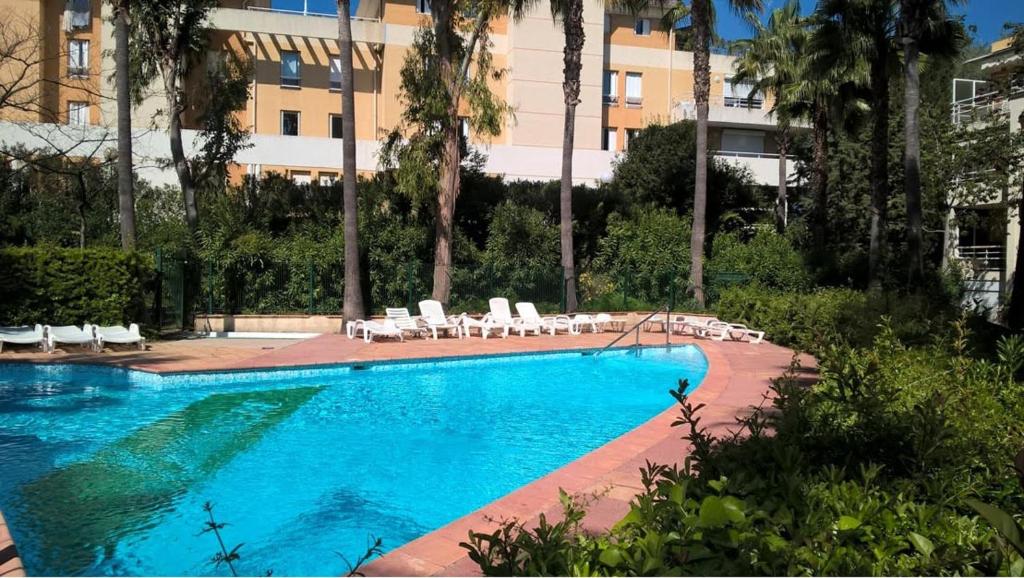 Appartement La Boissiere , Cannes, France . Réservez votre hôtel dès  maintenant ! - Booking.com