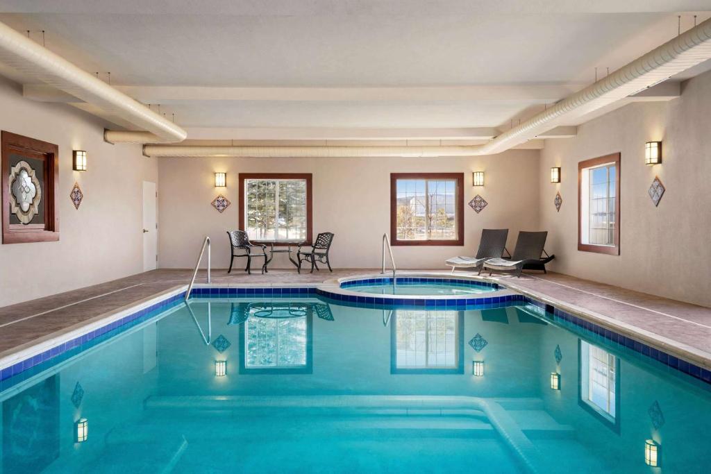 La Quinta by Wyndham Trinidad photo