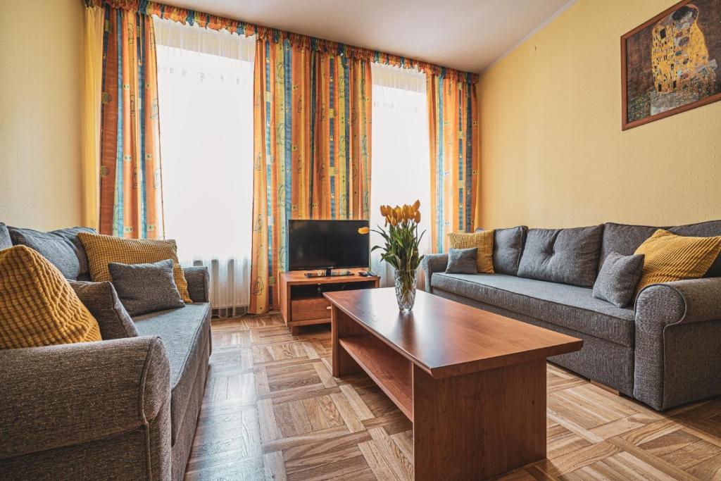Old City Apartments - Apartamento Grande De Dois Quartos - Segundo Andar