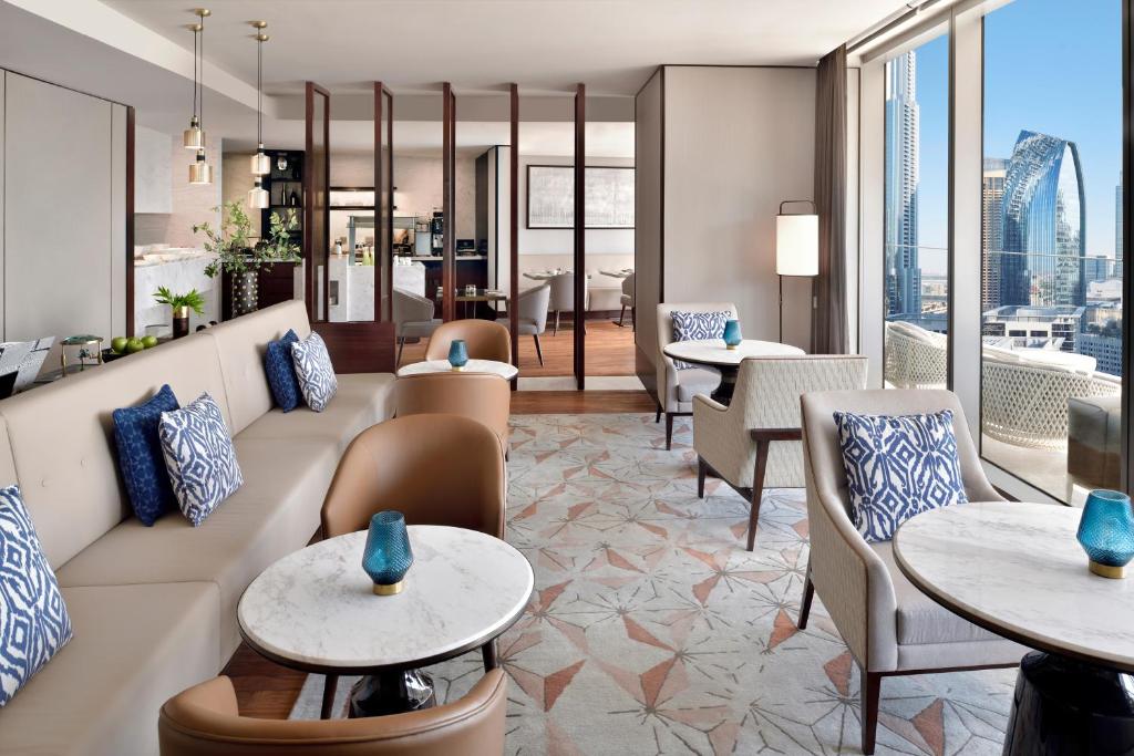 Posezení v ubytování Address Sky View, Downtown Dubai