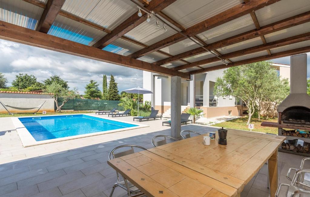 Bazén v ubytování Apart Residence Leko nebo v jeho okolí
