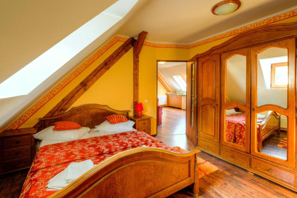 House of Dragons Apartments - Apartamento De Tres Habitaciones