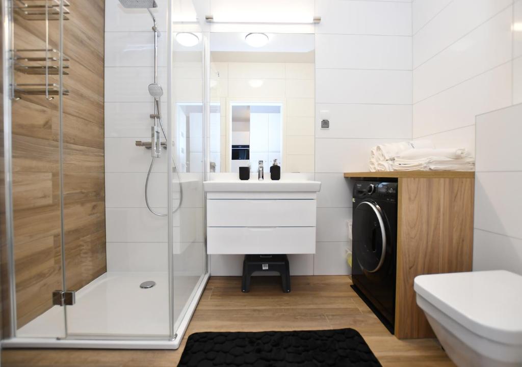 Kúpeľňa v ubytovaní Apartamenty NAVIGATOR PORT-NADMORSKIE TARASY Brilliant 613
