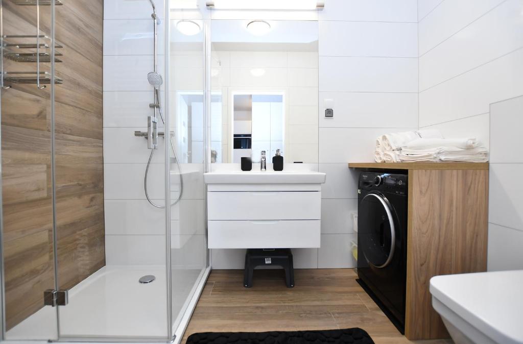 Kúpeľňa v ubytovaní Apartamenty NAVIGATOR PORT-NADMORSKIE TARASY Brilliant 613
