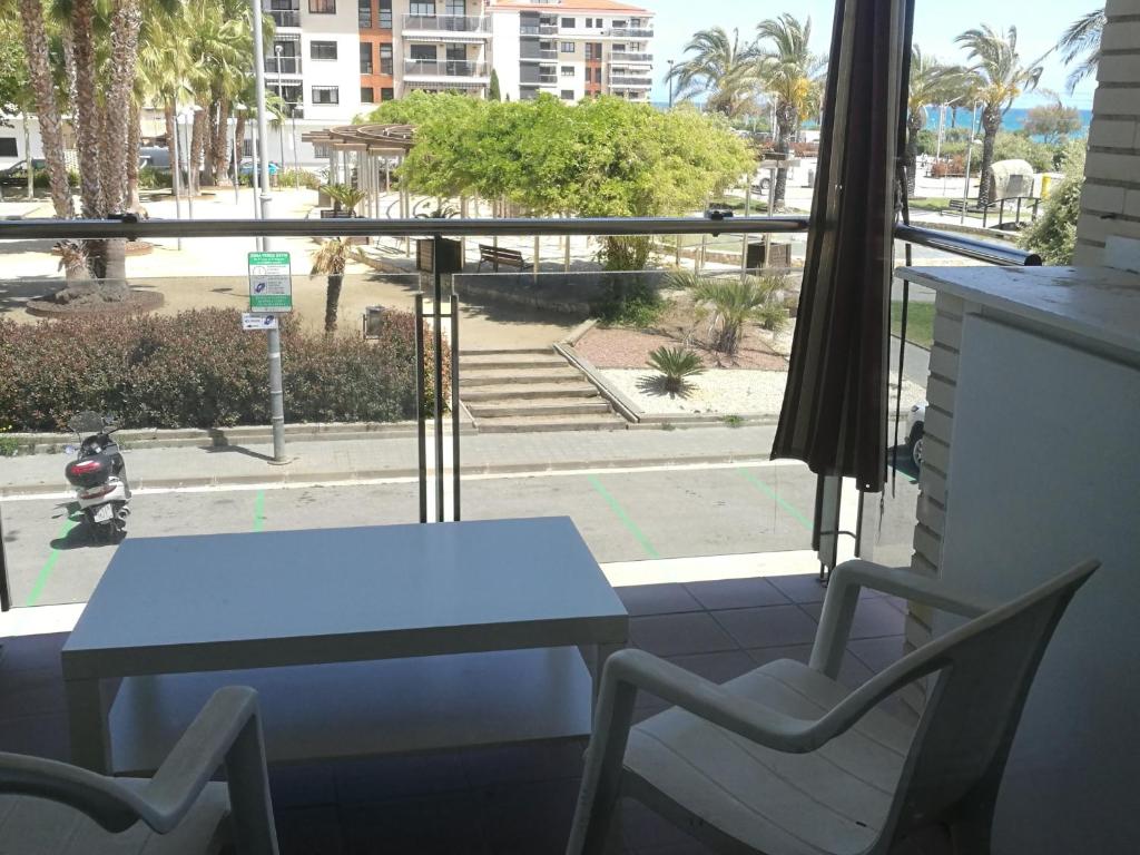 Fotografie z fotogalerie ubytování NINFA Apartamento con balcón ideal familias con vistas al mar v destinaci Pineda de Mar