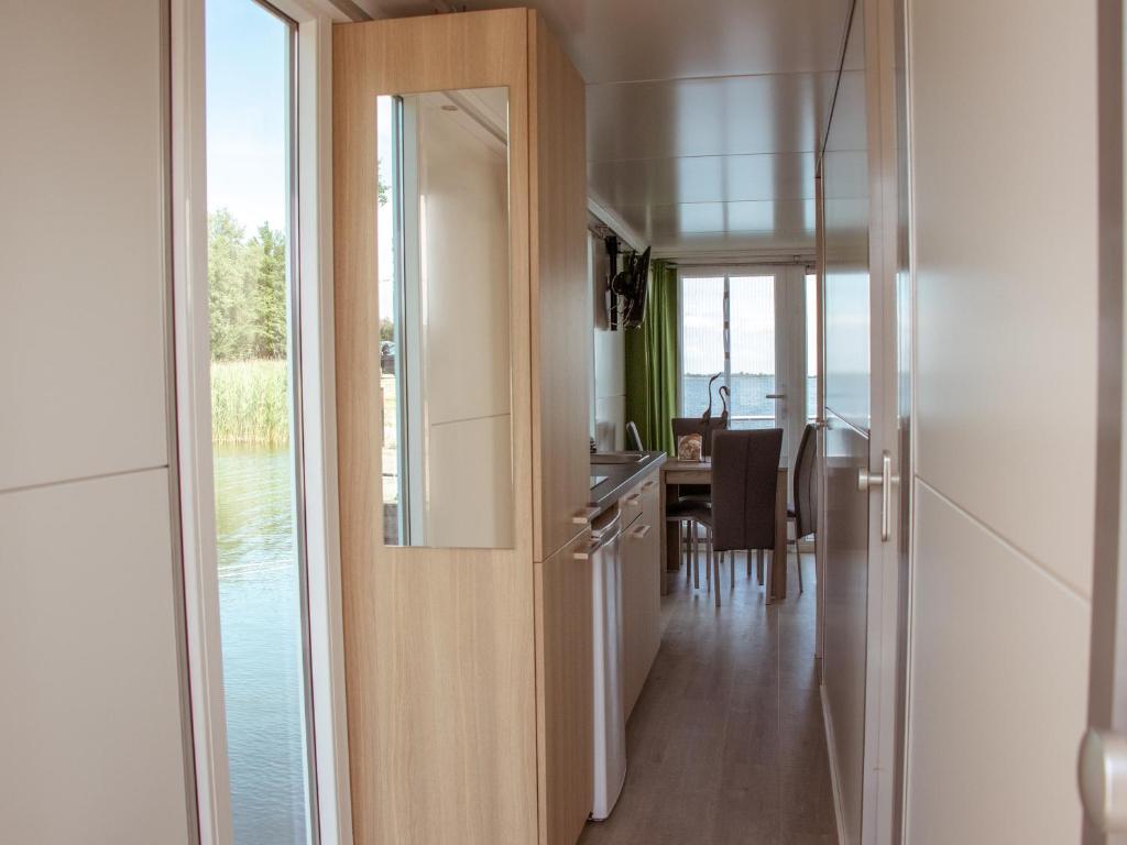 Fotografie z fotogalerie ubytování Houseboat uitzicht over veluwemeer, natuurlokatie, prachtige vergezichten v destinaci Biddinghuizen