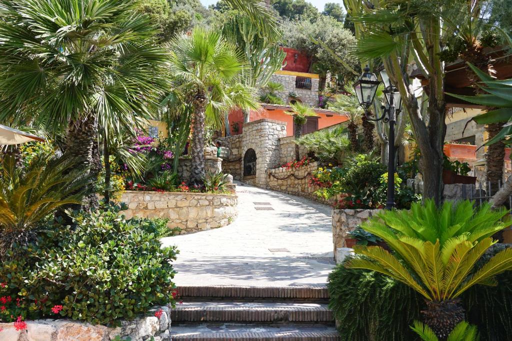 Zahrada ubytování Aeneas' Landing Resort