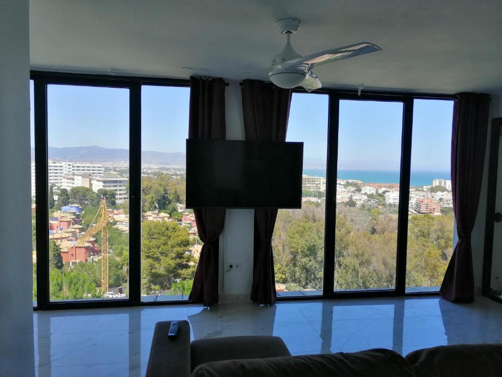 Clark Suites, Torremolinos – Updated 2022 Prices