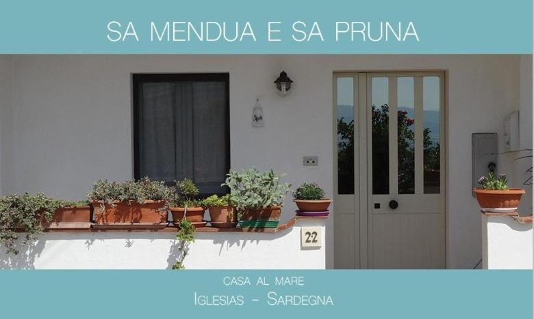 Gallery image of SA MENDUA E SA PRUNA casa al mare in Iglesias