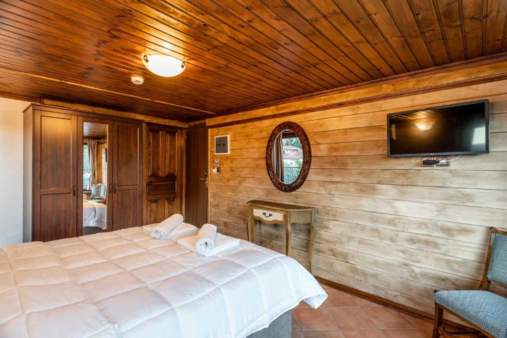 Postel nebo postele na pokoji v ubytování Lithochoro