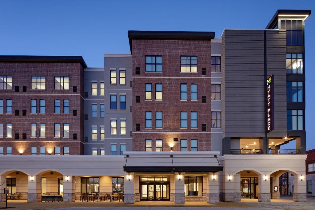 a rendering of the front of a building at Hyatt Place Florence Downtown in Florence