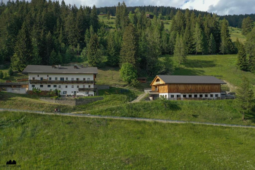 Fotografia z galérie ubytovania Wegscheiderhof v destinácii Dobbiaco