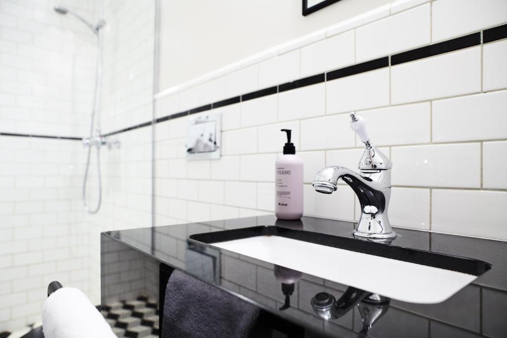 Kvosin Downtown Hotel - Resim 18