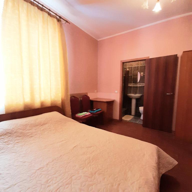 Seven Stars - Deluxe Double Room With Shower